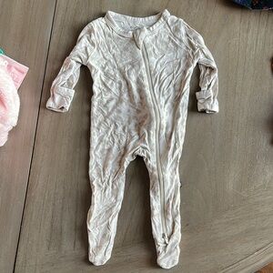 Kyte Baby 0-3 onesie GUC
